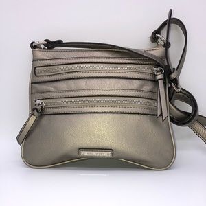 🔥SALE! Nine West triple zip crossbody